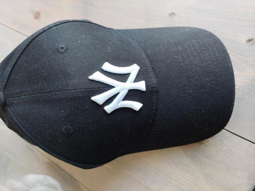 Zwarte New Era New York pet / cap nieuwstaat, Kleding | Heren, Hoeden en Petten, Zo goed als nieuw, Pet, One size fits all, Ophalen