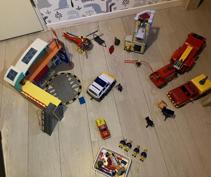 Brandweerman Sam brandweerkazerne en veel meer, Kinderen en Baby's, Speelgoed | Actiefiguren, Zo goed als nieuw, Ophalen of Verzenden