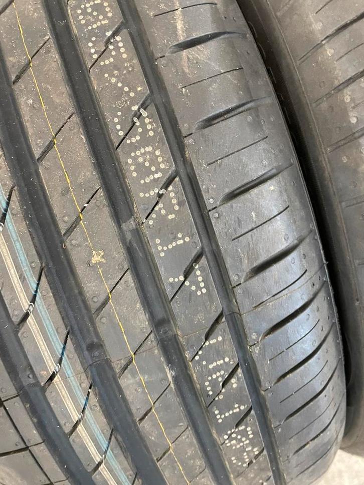 “205 50 17 nexen. Demo. puntjes zitten er nog op”, Auto-onderdelen, Banden en Velgen, Band(en), Zomerbanden, 17 inch, 205 mm, Personenwagen