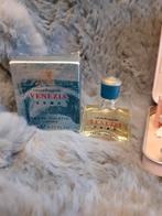 parfumminiatuur met doosje venezia uomo by laura biagiotti, Ophalen, Zo goed als nieuw, Miniatuur, Gevuld