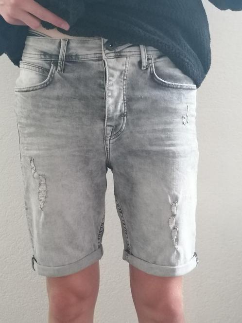 Ashes to Dust Korte Spijkerbroek – Maat S –, Kleding | Heren, Spijkerbroeken en Jeans, Nieuw, W32 (confectie 46) of kleiner, Grijs
