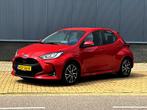 Toyota Yaris 1.5 Hybrid Dynamic Head up, Navi (bj 2022), 12 maanden, Gebruikt, 1490 cc, Hybride Elektrisch/Benzine