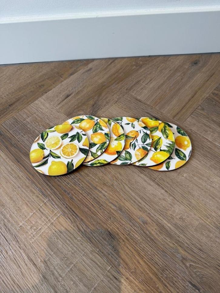 Nieuw 6x hout citroen onderzetter beker glas (~10cm) print, Huis en Inrichting, Woonaccessoires | Onderzetters, Nieuw, Glas of Kopje
