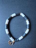 Handgemaakte Armband Zwart/Wit met Gouden Accent, Zwart, Kunststof of Plastic, Nieuw, Ophalen of Verzenden