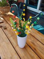 Houten kralen bloemen ., Huis en Inrichting, Woonaccessoires | Kunstplanten en Kunstbloemen, Ophalen of Verzenden