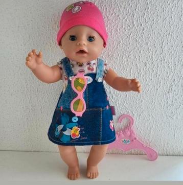 Baby Born kleertjes 4 delig setje Babyborn.

Excl.poppen.
 beschikbaar voor biedingen