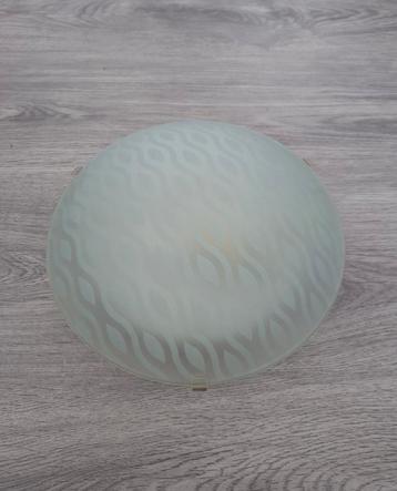 Plafondlamp beschikbaar voor biedingen