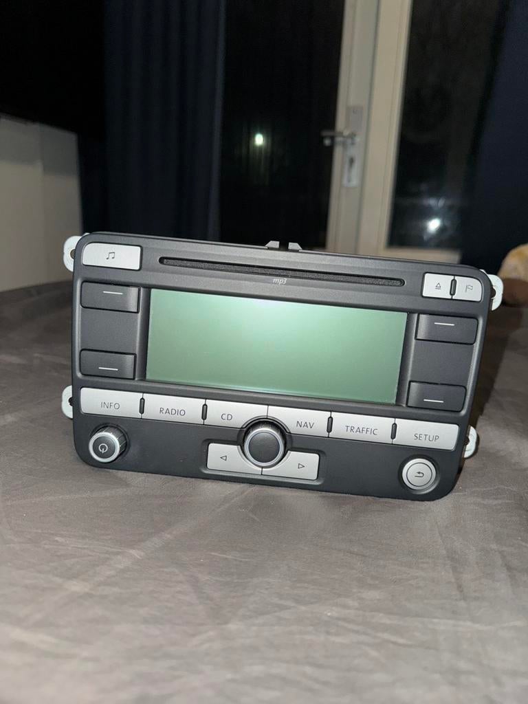 Golf 5 Radio - Bijna Perfecte Staat, Ophalen, Zo goed als nieuw