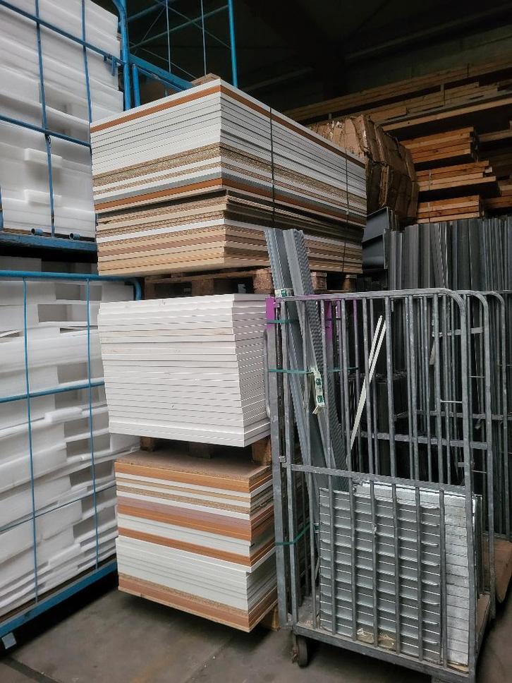 Gebruikte bladen voor bijvoorbeeld bureaus of kasten, Huis en Inrichting, Bureaus, Gebruikt, Ophalen