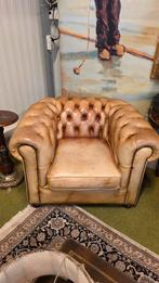 Schapenlederen Chesterfield fauteuil, Antiek en Kunst, Antiek | Meubels | Stoelen en Banken, Ophalen of Verzenden