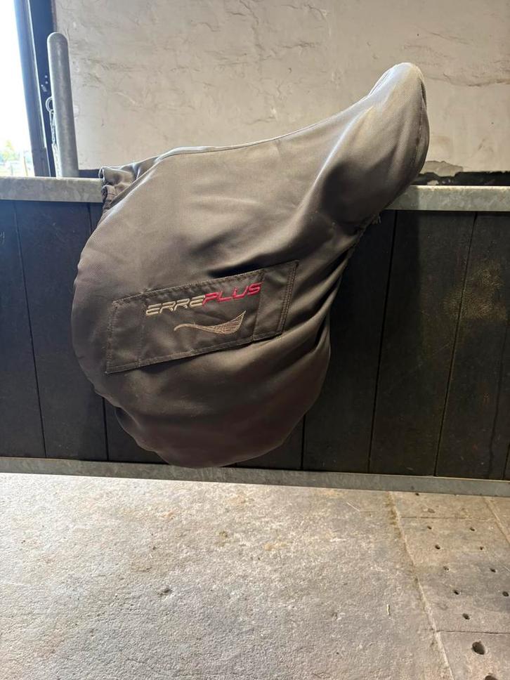Erreplus JF spring zadel, Dieren en Toebehoren, Paarden en Pony's | Zadels, Zo goed als nieuw, Springen, Ophalen of Verzenden