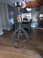 te koop: industriele lamp, zwart metaal aan katrol, Ophalen, Zo goed als nieuw, Metaal, Minder dan 50 cm