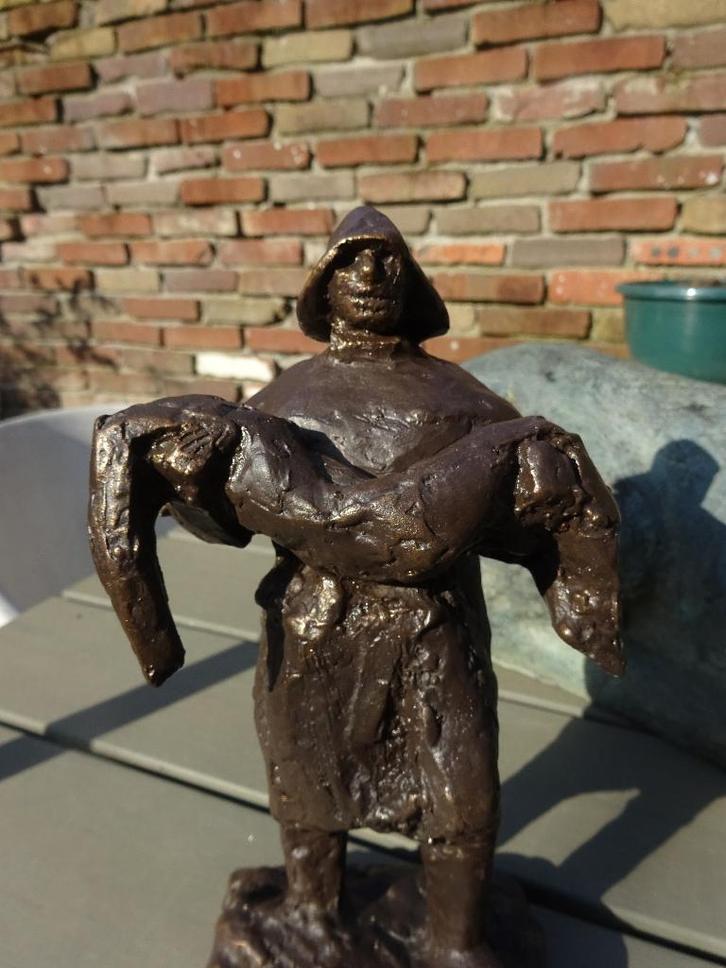 Charlotte van Pallandt: De Redder- 150jaar ZHRM- Noordwijk, Antiek en Kunst, Kunst | Beelden en Houtsnijwerken, Ophalen of Verzenden