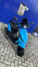 Piaggio zip iget 2023, Fietsen en Brommers, Scooters | Piaggio, Zip, Ophalen of Verzenden, Zo goed als nieuw, Benzine