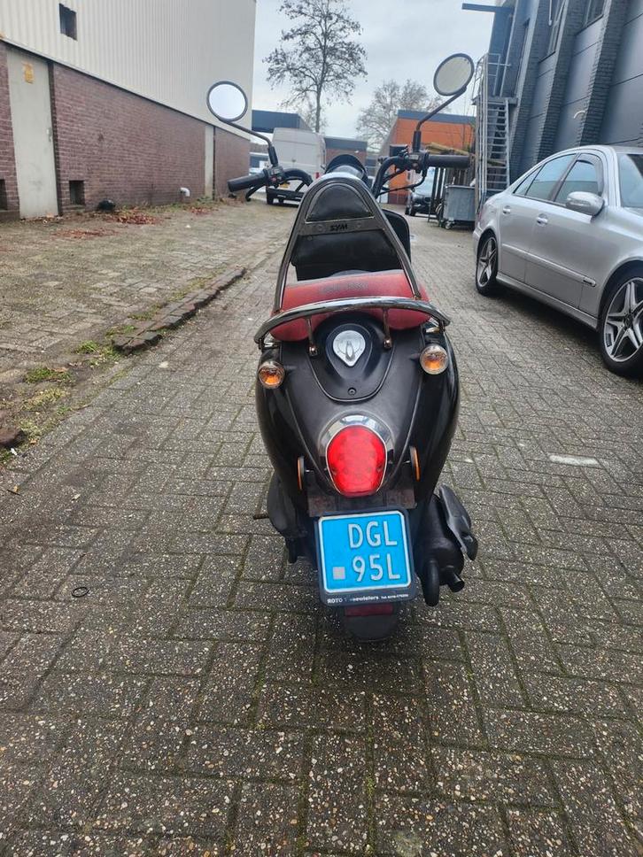 2 sym mio een mio 300   2 mio 350, Fietsen en Brommers, Scooters | SYM, Gebruikt, Fiddle, Maximaal 25 km/u, Benzine, Ophalen of Verzenden