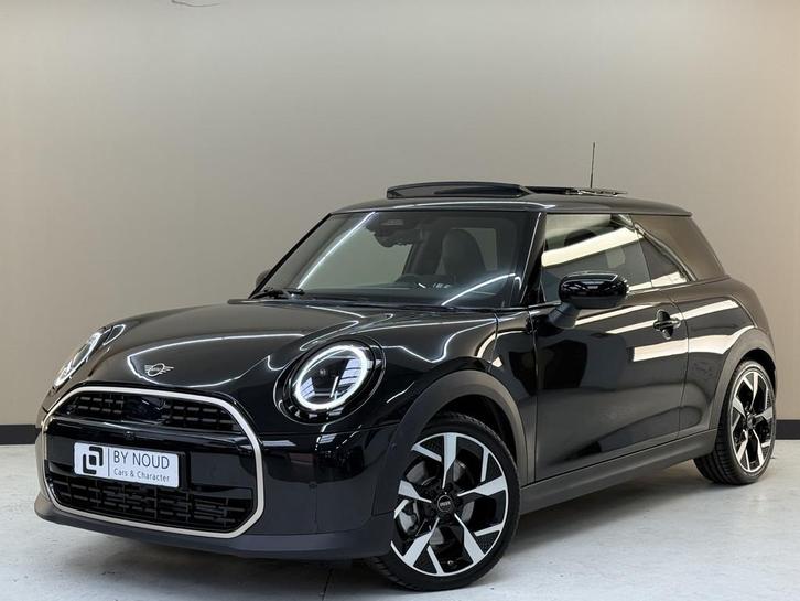 MINI Mini 1.5 Cooper Favoured L, 157Pk, 2024, Panoramadak, V, Auto's, Mini, Bedrijf, Te koop, Cooper, 360° camera, ABS, Achteruitrijcamera