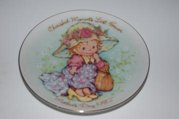 Avon: Mother's day Plate 1982 beschikbaar voor biedingen
