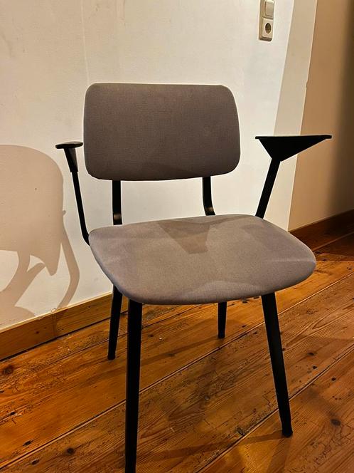 Revolt stoel friso kramer, vintage ahrend, Huis en Inrichting, Stoelen, Zo goed als nieuw, Vijf, Zes of meer stoelen, Stof, Grijs