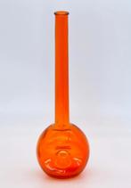 Unieke oranje mid-century modern vaas, Oranje, Ophalen of Verzenden, Minder dan 50 cm, Glas