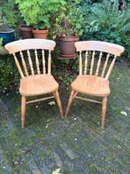 Twee Grenen Stoelen - Klassiek Design, Huis en Inrichting, Stoelen, Ophalen, Gebruikt, Twee, Bruin