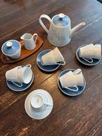 Antiek servies, jaren '50-'60, 8 kop en schotels + theepot, Ophalen