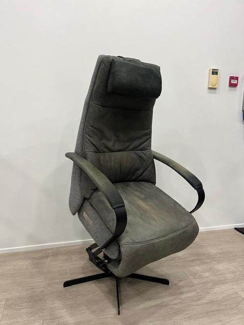 Prominent Humberto E100 Grijs Relaxfauteuil Sta Op Accu M, Huis en Inrichting, Fauteuils, Zo goed als nieuw, Leer, Stof, 50 tot 75 cm