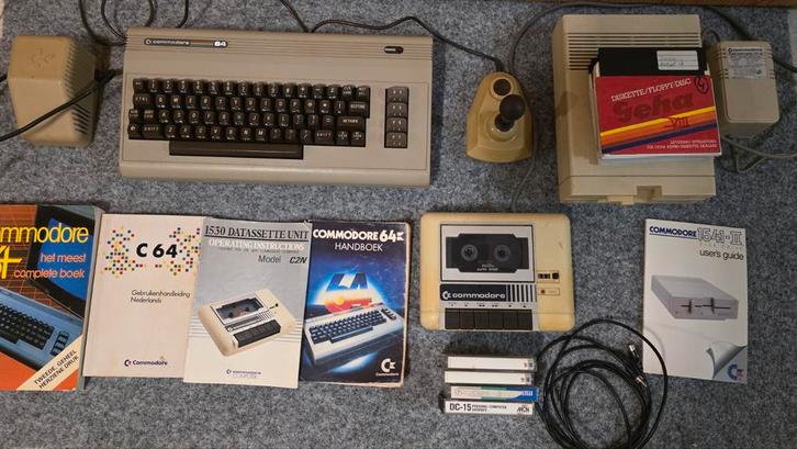 Complete set Commodore 64 C64 Breadbin + diskdrive 1541-ii, Computers en Software, Vintage Computers, Ophalen