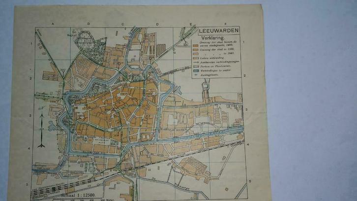 30 / Leeuwarden  plattegrond in 4 kleuren  Litho 1917, Antiek en Kunst, Kunst | Litho's en Zeefdrukken, Ophalen of Verzenden