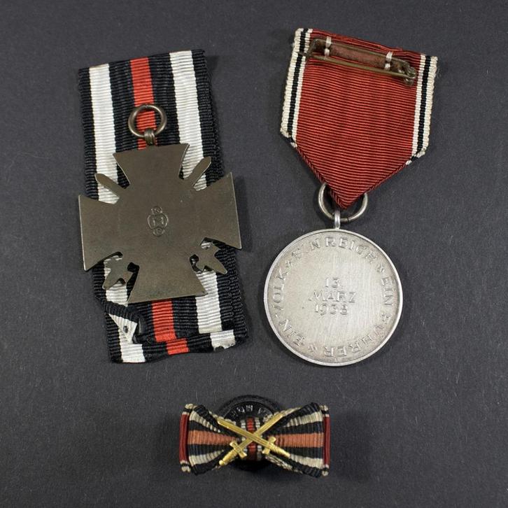 Anschluss Oostenrijk en Frontkämpfer medaille, Verzamelen, Militaria | Tweede Wereldoorlog, Overige soorten, Lintje, Medaille of Wings