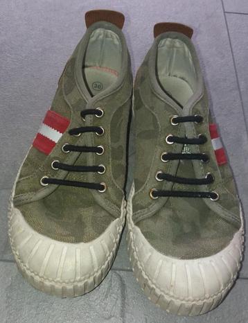 Schoenen maat 30 beschikbaar voor biedingen