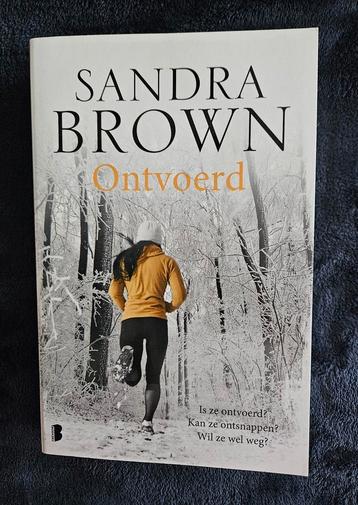 Sandra Brown  - Ontvoerd  beschikbaar voor biedingen