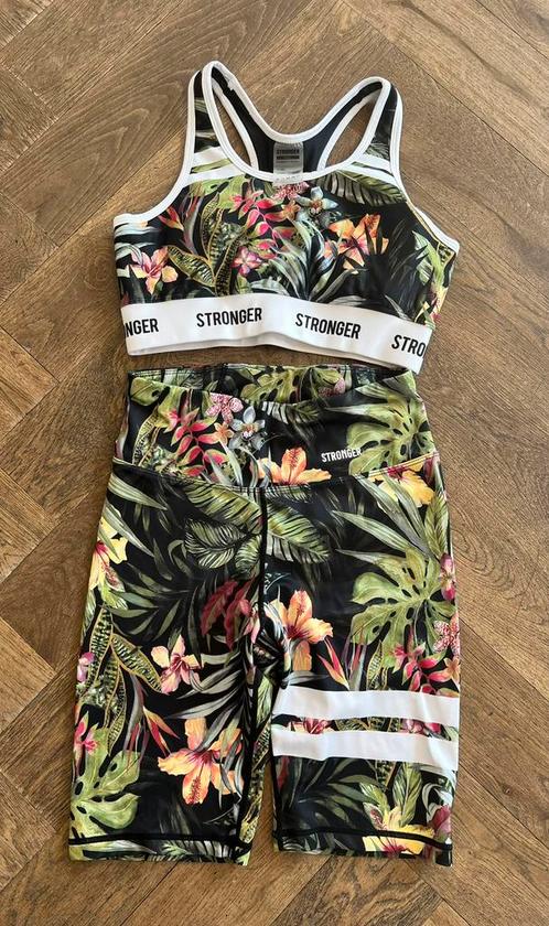 Set stronger bikershort en top vietnam small, Kleding | Dames, Sportkleding, Zo goed als nieuw, Maat 36 (S), Zwart, Ophalen of Verzenden