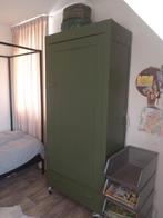 Kleding kast, Ophalen, 50 tot 75 cm, 50 tot 100 cm, 150 tot 200 cm