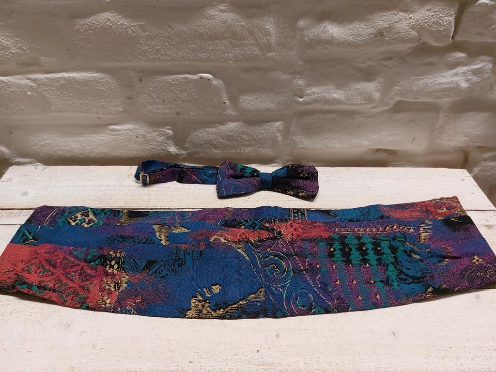Unieke Cummerbund & Strikje Set - Kleurrijk Patroon, Kleding | Heren, Stropdassen, Onbekend, Zo goed als nieuw, Met patroon, Verzenden