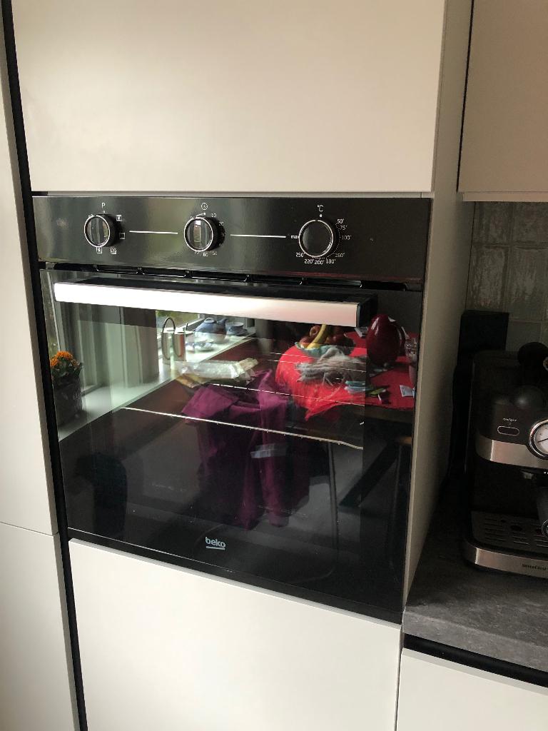 Inbouw oven, Witgoed en Apparatuur, Ovens, Zo goed als nieuw, Oven met grill, Inbouw, 45 tot 60 cm