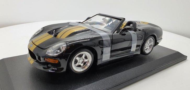 Shelby Series 1 zwart met gold, Hobby en Vrije tijd, Modelauto's | 1:18, Nieuw, Auto, Maisto, Ophalen of Verzenden