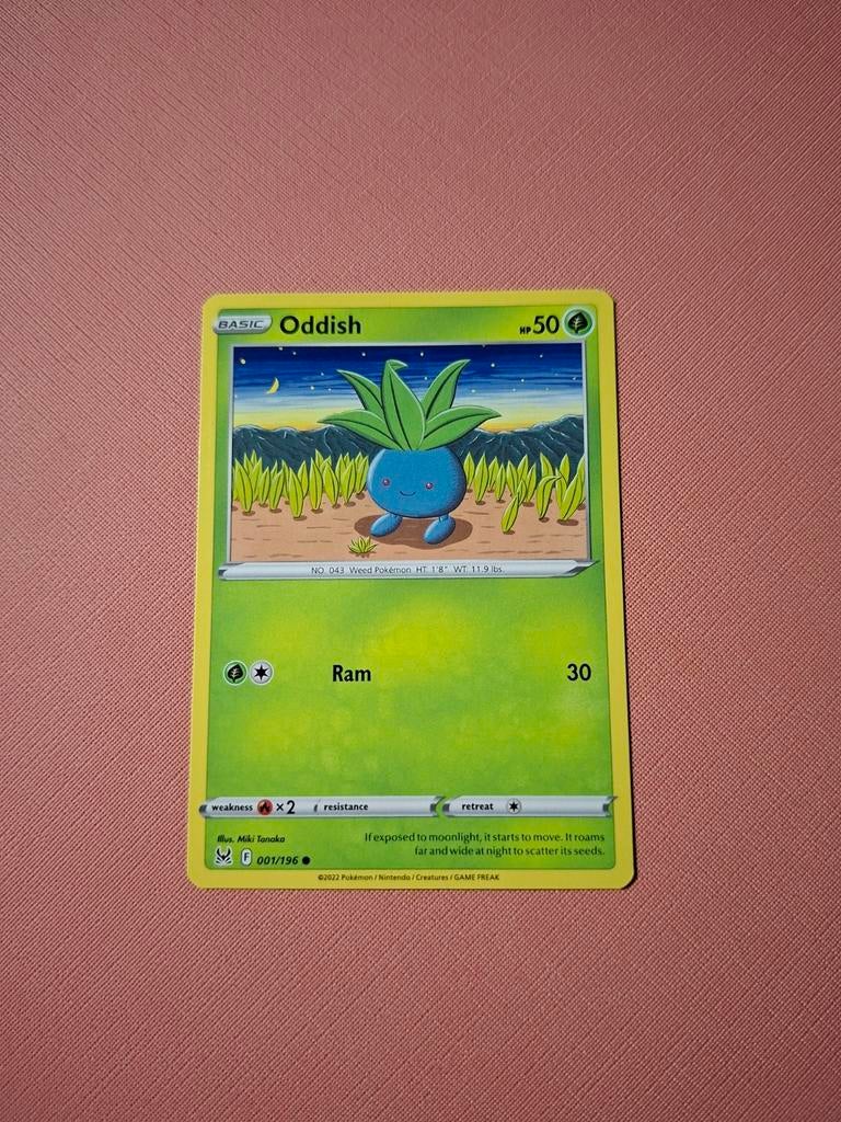 Oddish 001/196 lost origin, Hobby en Vrije tijd, Verzamelkaartspellen | Pokémon, Ophalen of Verzenden