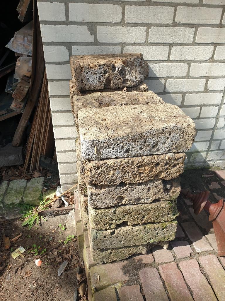 Tufstenen, Tuin en Terras, Ophalen, Gebruikt, Geel, Overige materialen