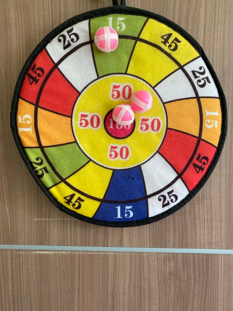 Leuk dartbord voor kinderen met klittenband balletjes, Ophalen of Verzenden, Gebruikt