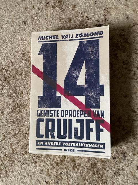 boek Gemiste oproepen van Johan Cruijff., Michel van Egmond, Nieuw, Ophalen of Verzenden, Balsport