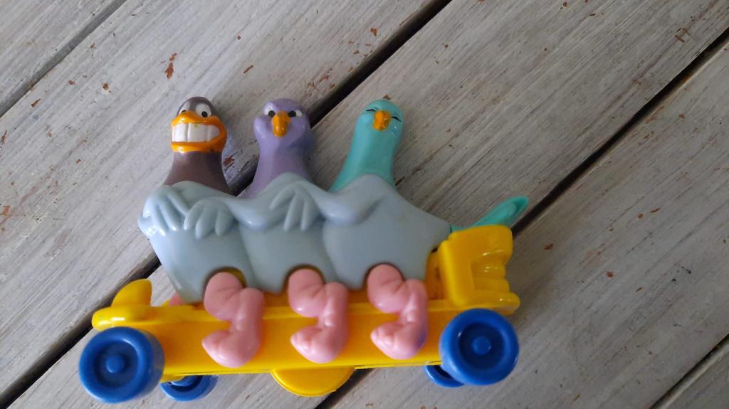 McDonald's Happy Meal Speeltje 1993 Animaniacs Goodfeathers, Ophalen of Verzenden, Zo goed als nieuw, Jongen of Meisje