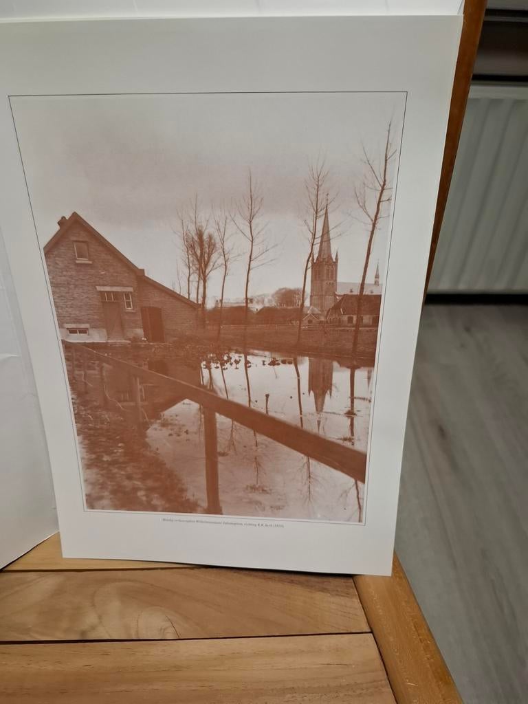 TK 3 FOTO'S VAN OUD BEUNINGEN OP LUXE PAPIER EN PASSEPARTOUT, Minder dan 50 cm, Ophalen of Verzenden, Zo goed als nieuw, Foto of Poster