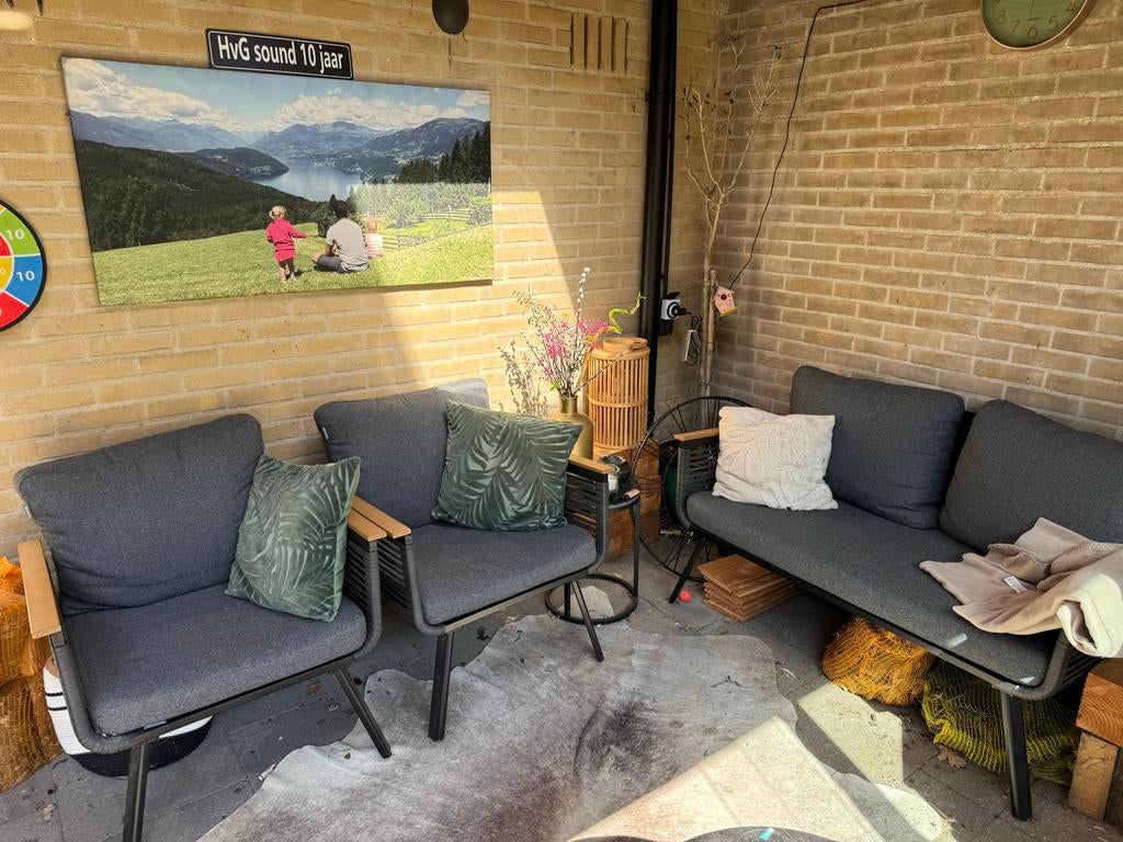 Zo goed als nieuwe tuinset van Intratuin (bank + 2 stoelen), Tuin en Terras, 3 zitplaatsen, Aluminium, Ophalen of Verzenden, Zo goed als nieuw