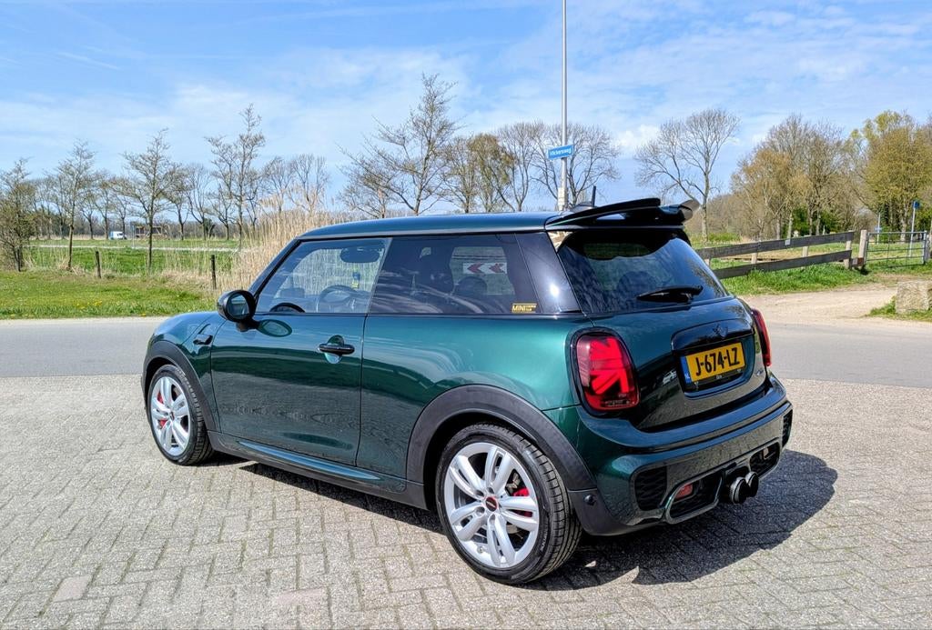 Mini Cooper S JCW, British Racing Green, 231pk, full option, Zwart, 4 cilinders, Navigatiesysteem, Leder