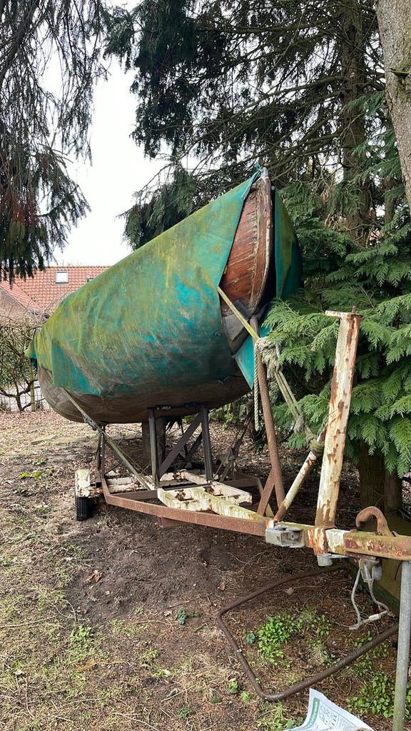 Boot hobbyproject op trailer - Gratis af te halen Apeldoorn, Watersport en Boten, Ophalen, Gebruikt