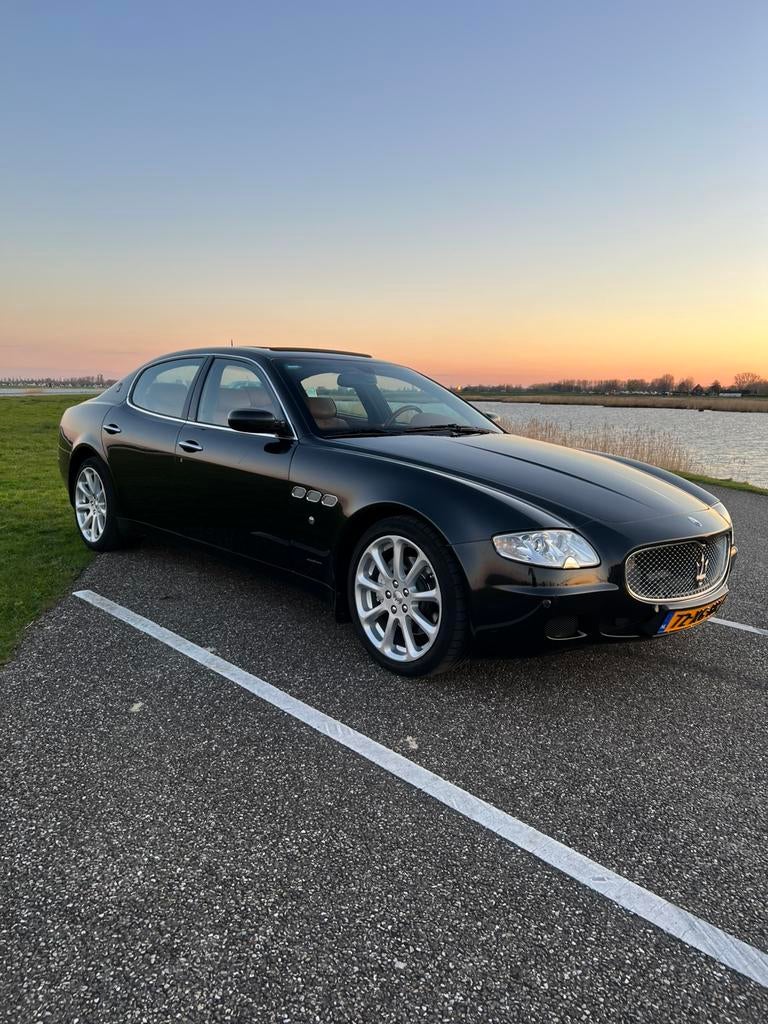 Maserati Quattroporte 4.2 V8 2007 Zwart, Automaat, 8 cilinders, Zwart, Origineel Nederlands