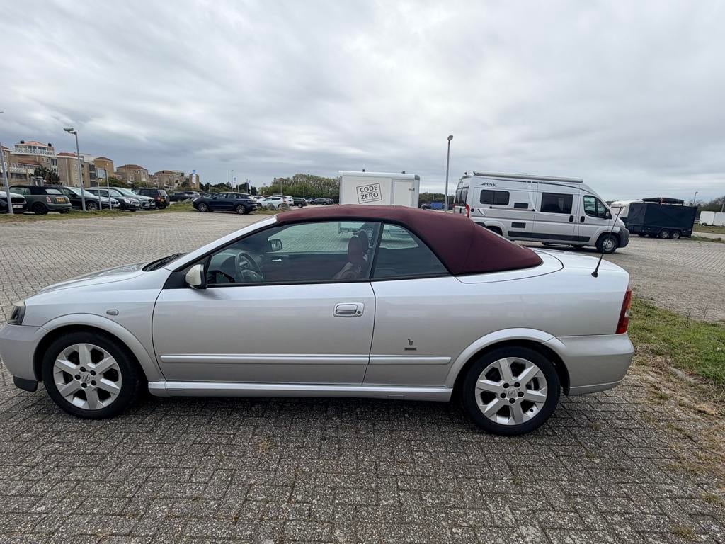 Opel Astra 2.2 16V Cabrio 2002 Grijs, Voorwielaandrijving, 4 cilinders, Cabriolet, 4 stoelen