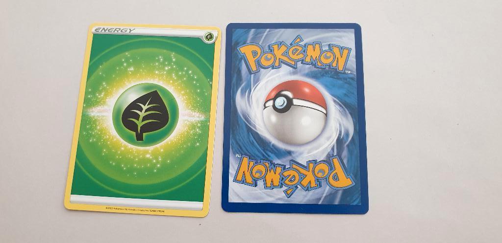 3349 pokemon energy card green, Hobby en Vrije tijd, Verzamelkaartspellen | Pokémon, Verzenden, Nieuw