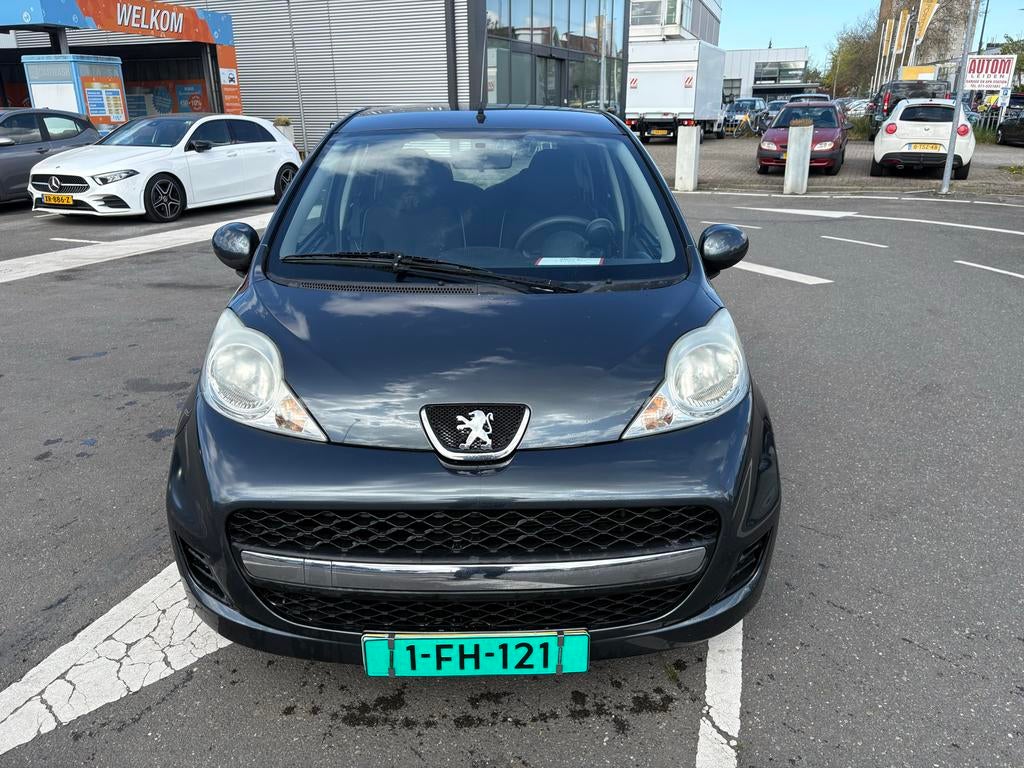 Peugeot 107 1.0 12V 5DR 2009 Grijs, Auto's, Peugeot, Bedrijf, ABS, Airbags, Airconditioning, Digitale radio-ontvangst, Elektrische ramen