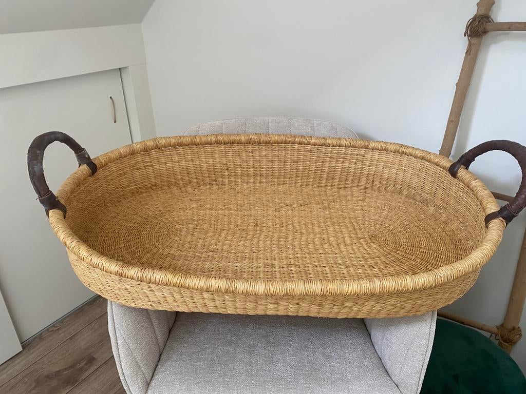 Leuke rieten (verschoon) mand, Ophalen, Zo goed als nieuw, Rond, Overige materialen